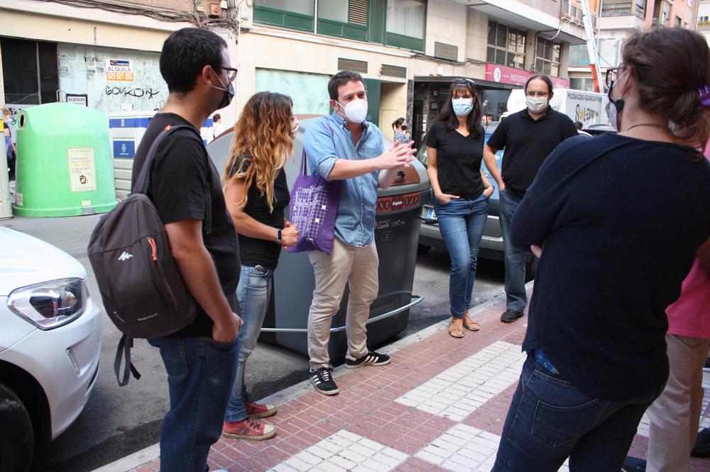 281020 Garcia amb equip educació ambiental