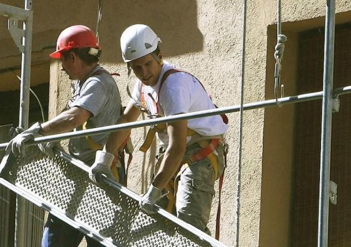 Trabajadores-de-la-construcción.-710x500