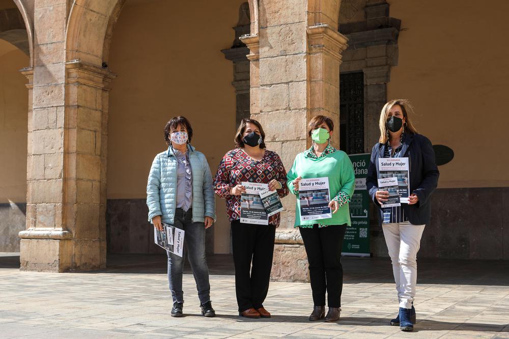 10-03-22 Granero con el cartel de Jornadas de salud y mujer_4