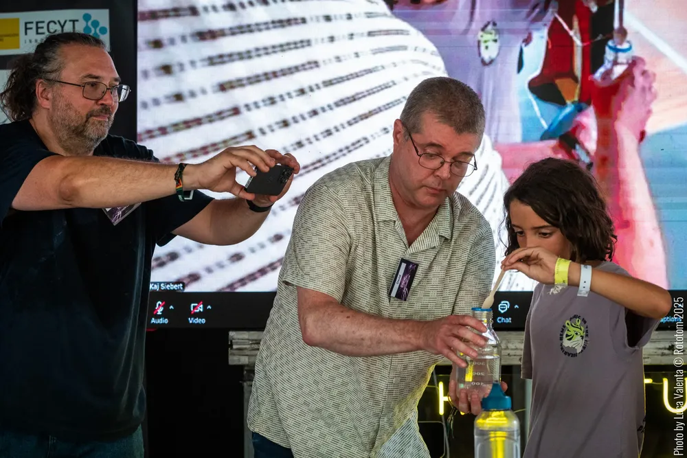Taller helado con nitrógeno líquido en Discovery Lab_SUN25_0817_FREEZER_LV_014