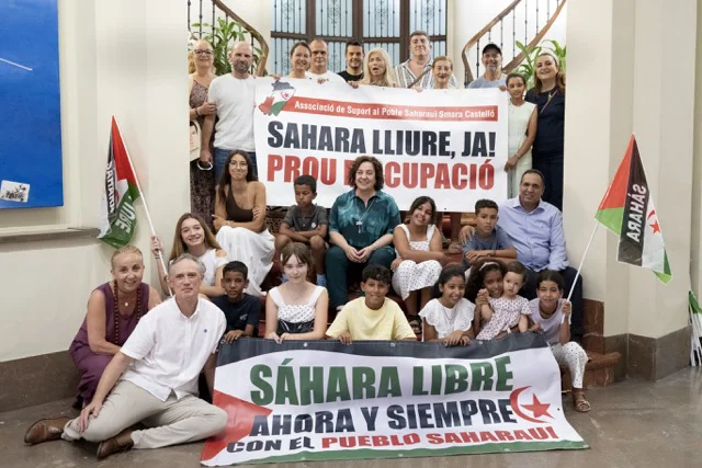 Recepción saharauis 'Vacaciones en Paz' en tamaño mediano