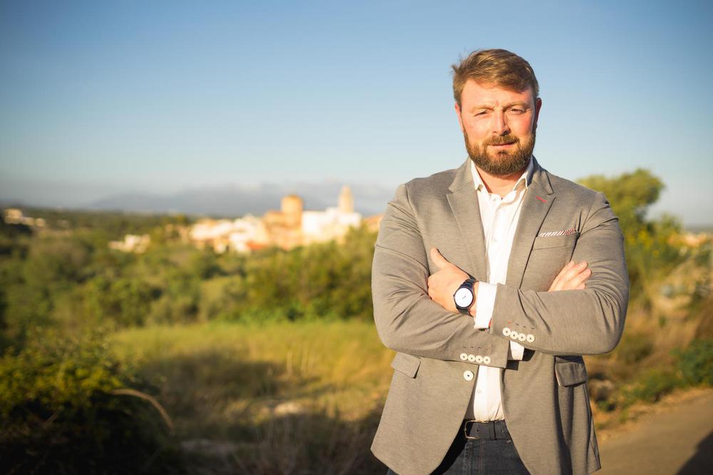 6813a854-b567-4250-b224-9d471a372ff8