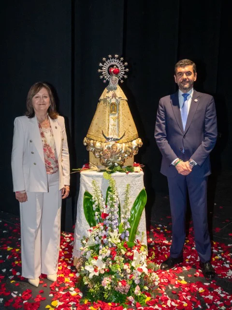 Flor lledo 3 en tamaño mediano