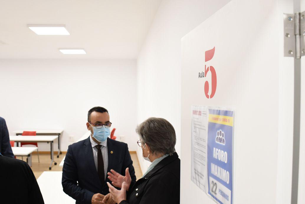 visita aulari Creu Roja (3)