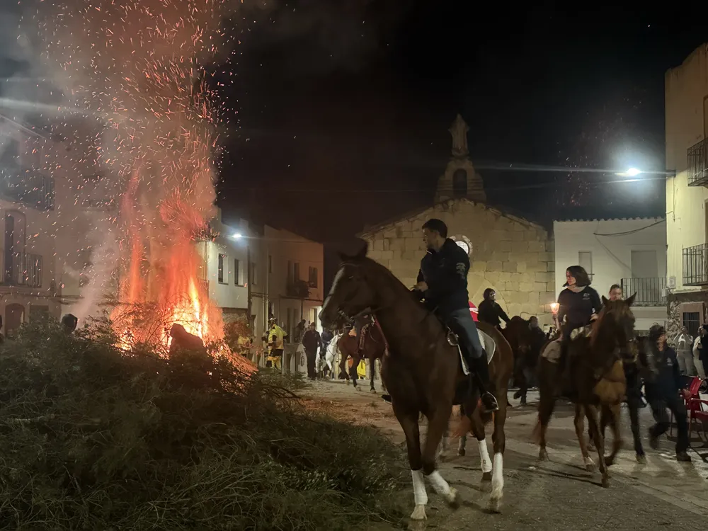 Les Useres desfile Sant Antoni