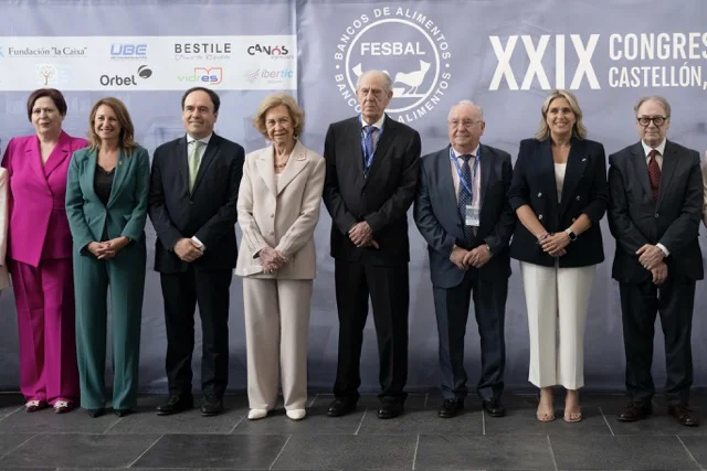 Fesbal (4) en tamaño mediano