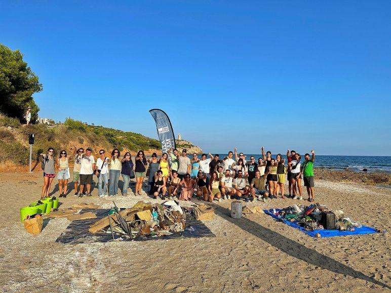 foto de grupo recogida Fit Planet 051023
