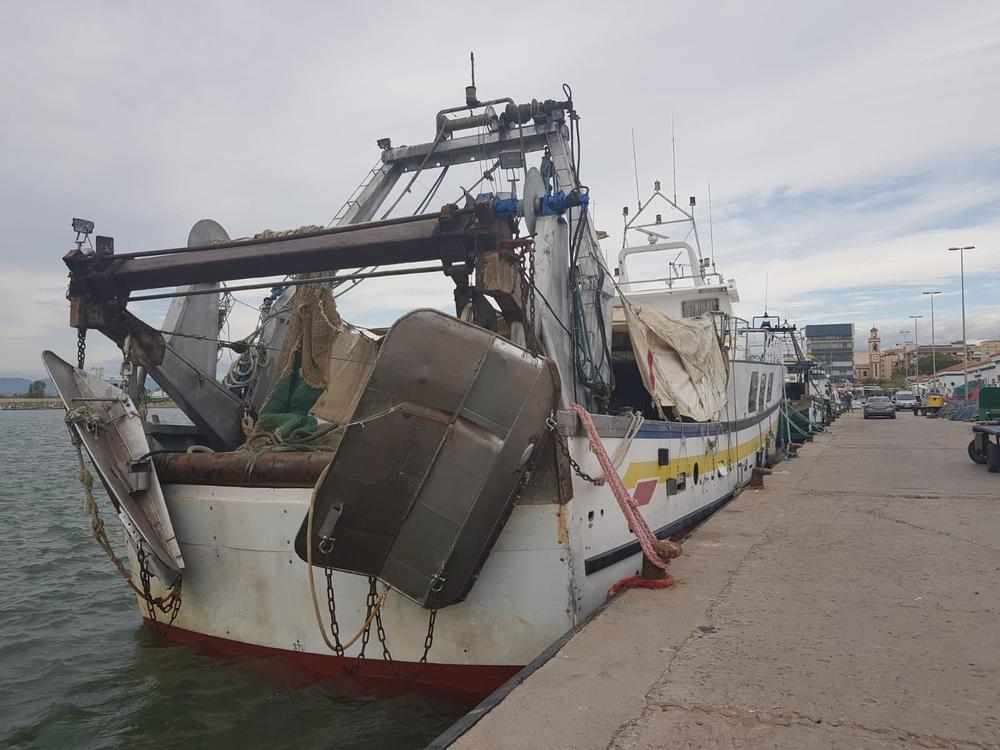 ARROSSEGADOR PARAT AL PORT DE CASTELLÓ