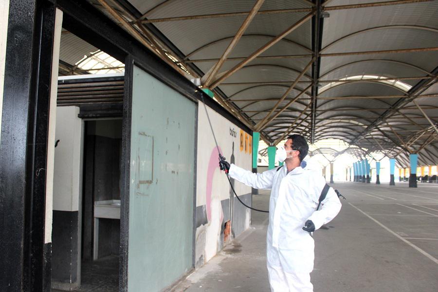21-06-20-Desinfección-Mercado-Lunes-Ayuntamiento-Castelló