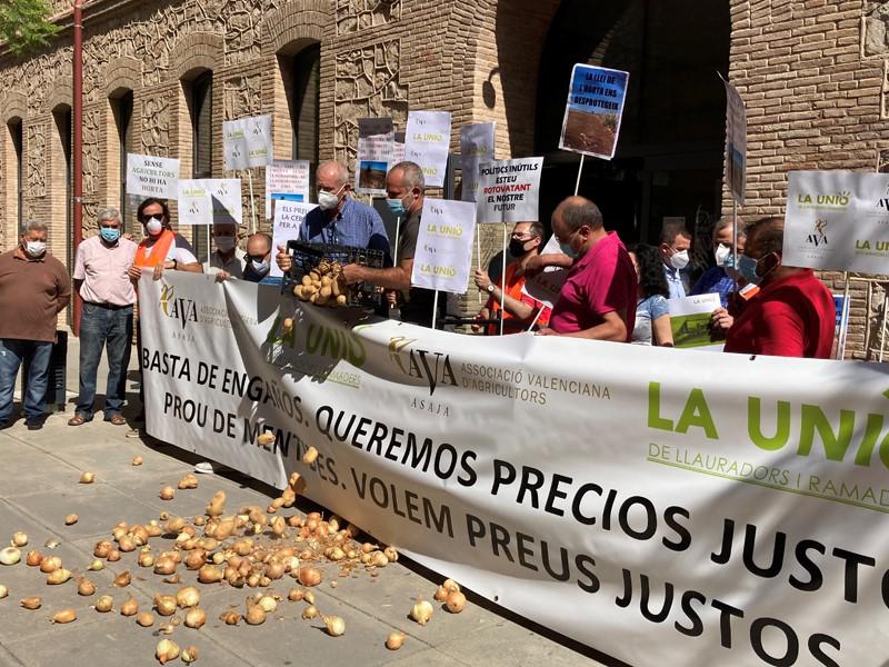 Protesta-agricultors-cebes-i-creïlles