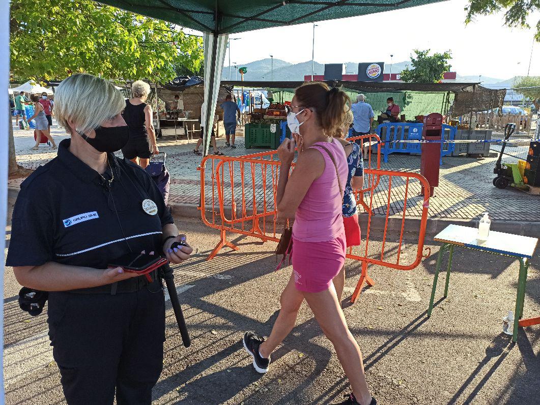 control aforo mercado jueves