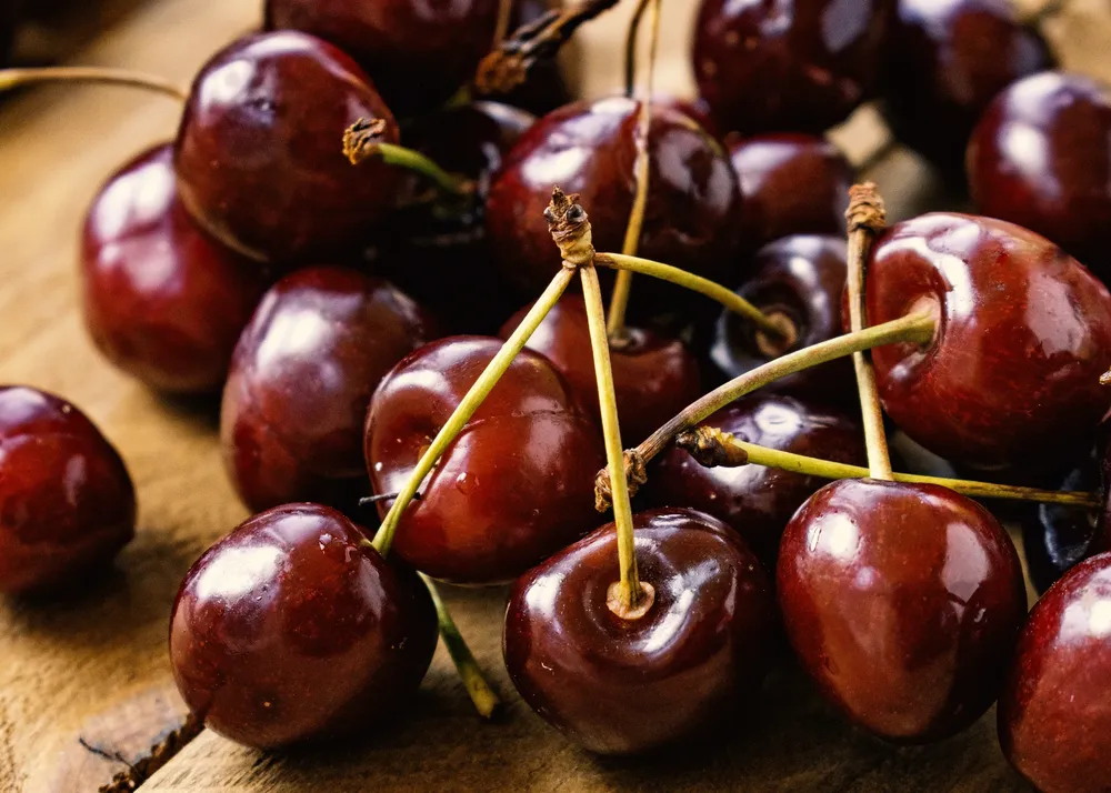 cherries-on-the-table-2025-03-06-09-48-57-utc