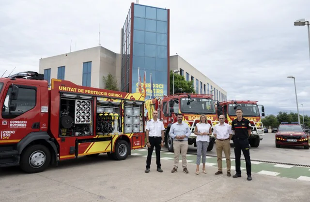 Vehículos Consorcio Provincial Bomberos (1) en tamaño mediano