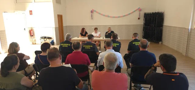 300626 Reunión comarcal seguridad Alto Mijares (Vallat) (4) en tamaño mediano
