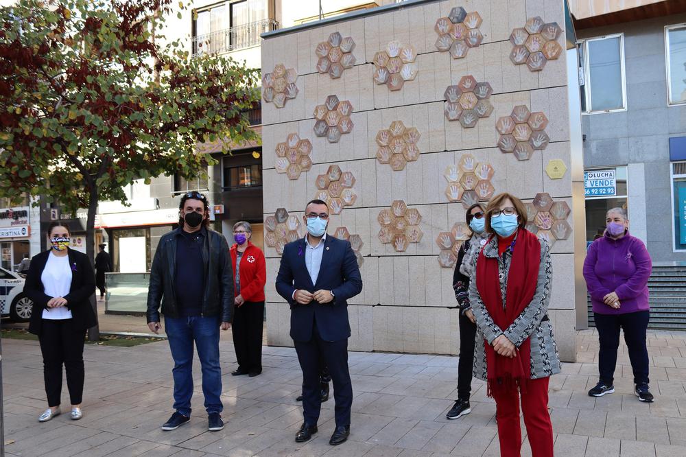 inauguració mural la comunitat (2)