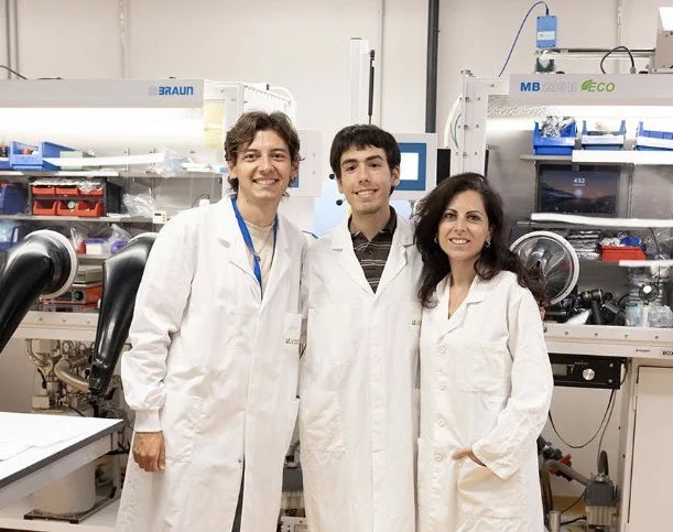 JOVEN CIENCIA UJI en tamaño mediano