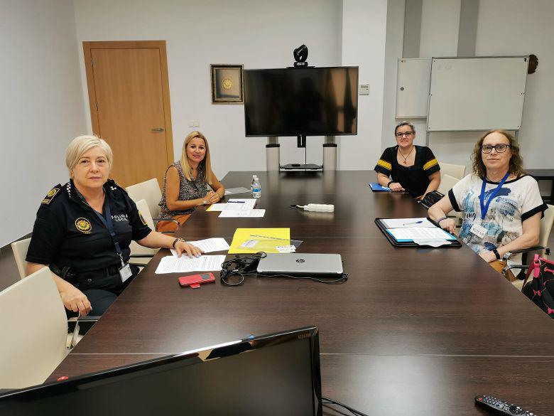 foto reunió amb Afym LGTBI+
