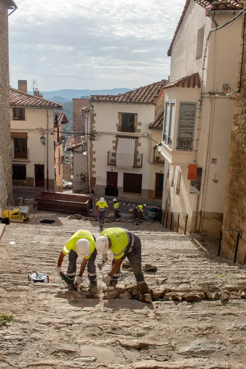 2025-09-08 Taller d'ocupació - reparació de costes de la Presó i Sant Joan-5