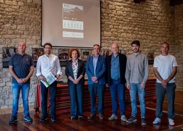Jesús Lecha y organizadores Congreso Forestal en tamaño mediano