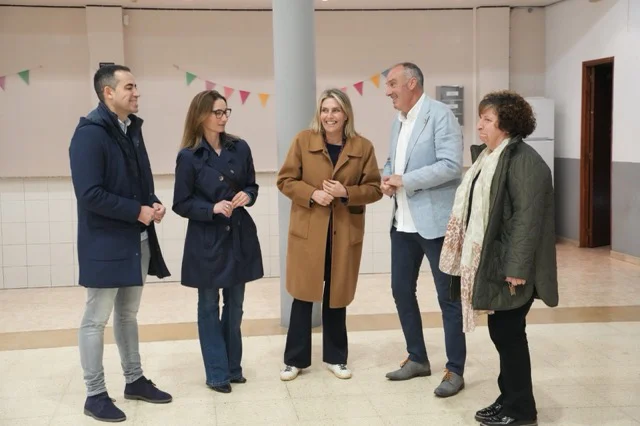 Marta Barrachina y César Simó en tamaño mediano
