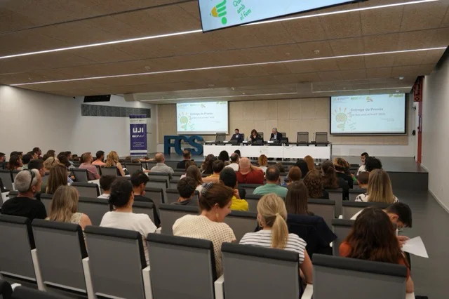Entrega premios Que Fem amb el Fem 2025 Cátedra Reciplasa UJI en tamaño mediano