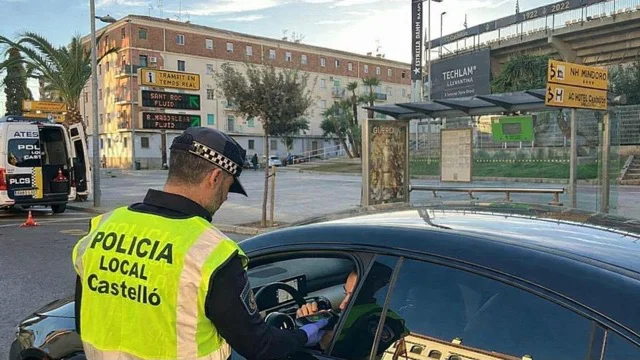 TRÁFICO en tamaño mediano
