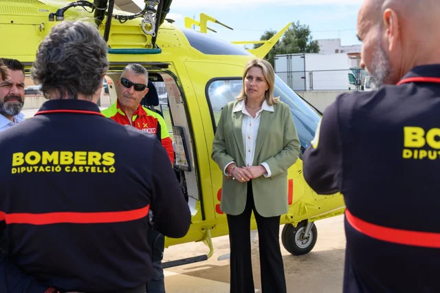 helicóptero de rescate (3) en tamaño mediano