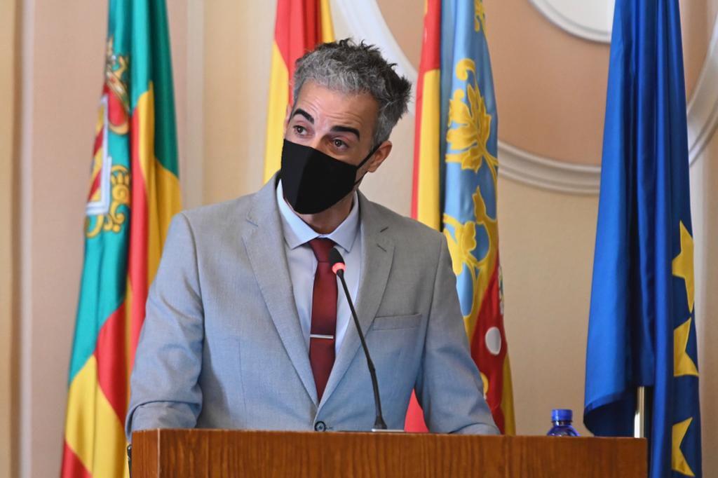 Esteban Atril