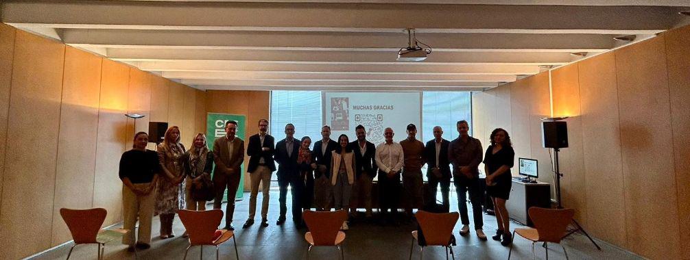 Foto de familia de todos los participantes en la presentación del Informe GEM hoy en el CEEI Castellón