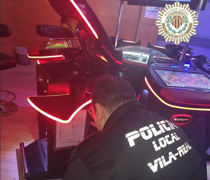 POLICIA VILA1
