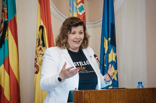 patricia puerta en tamaño mediano