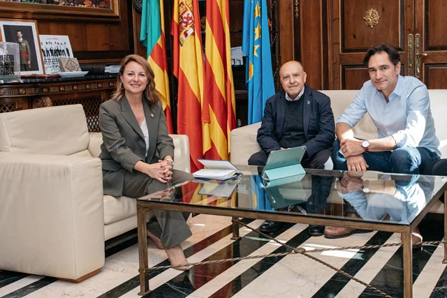 Carrasco reunión ATC en tamaño mediano