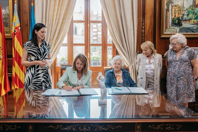 adsuara 1 en tamaño mediano