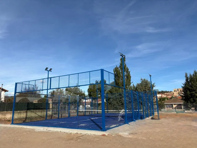 Pista pádel Villa de El Toro en tamaño mediano