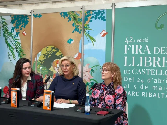 Adsuara Fira del Llibre en tamaño mediano