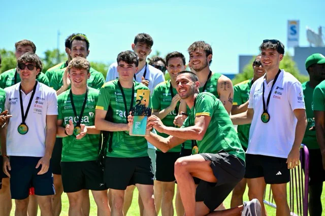 aTLETISMO 3 en tamaño mediano