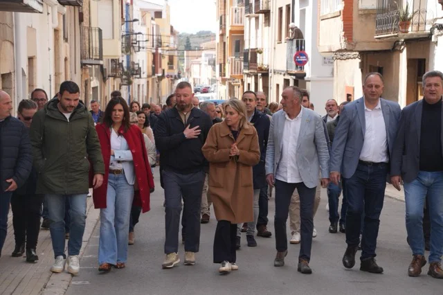 Presidenta PPCS y secretario general con alcalde de Sant Jordi en tamaño mediano