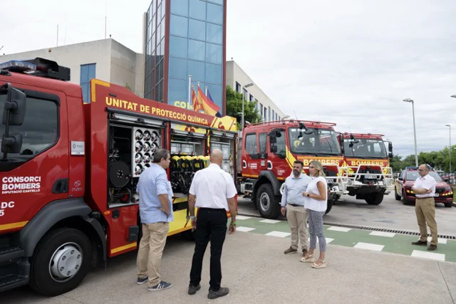 Vehículos Consorcio Provincial Bomberos (2) en tamaño mediano