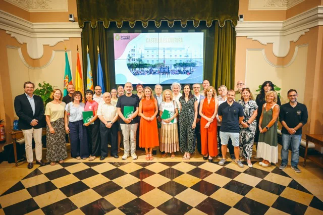 firma convenios culturales en tamaño mediano