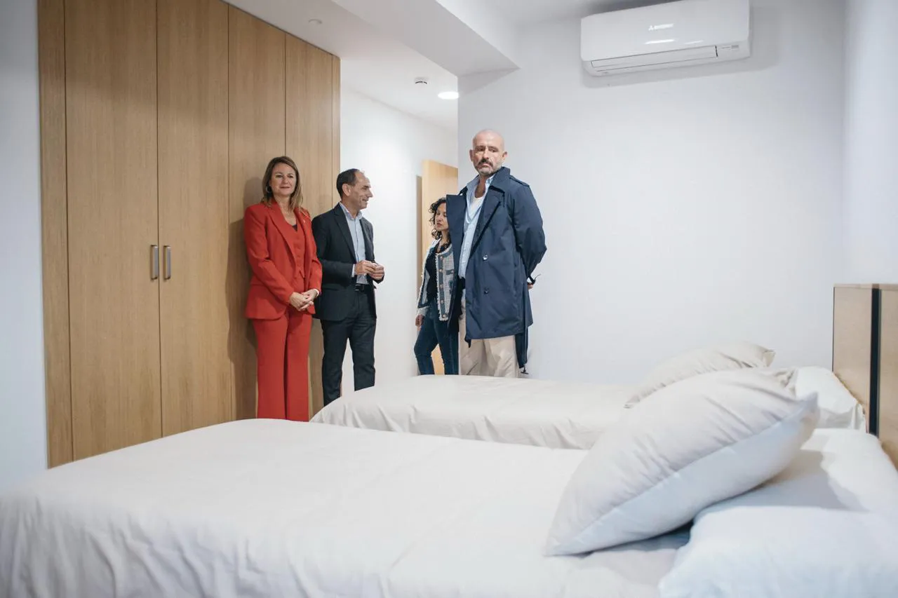 Carrasco visita Centro CRISIS