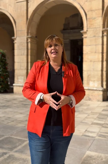patricia puerta plaza mayor en tamaño mediano