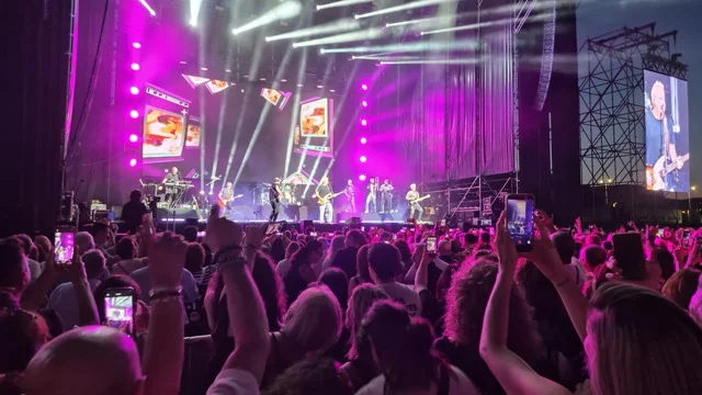 Concierto Hombres G en tamaño mediano