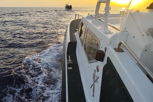 Retención barco italiano IPM en tamaño mediano