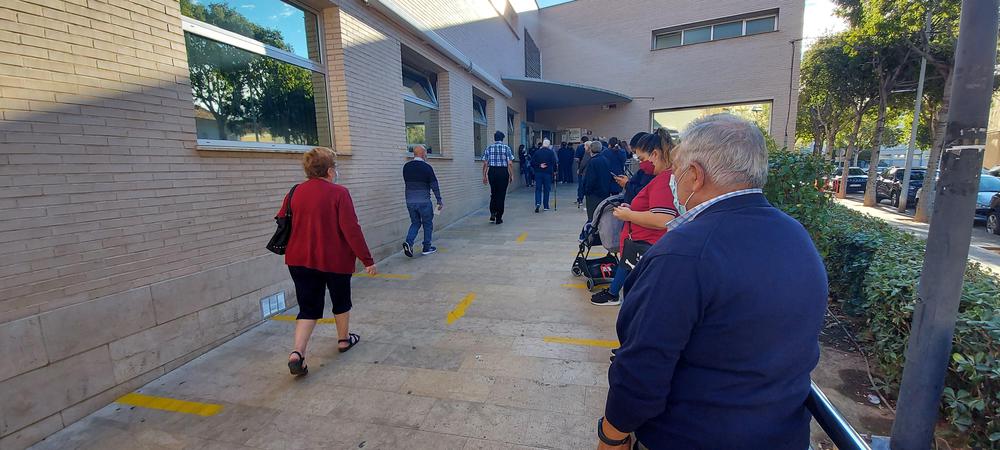 Colas Centro Salud Palleter CSIF