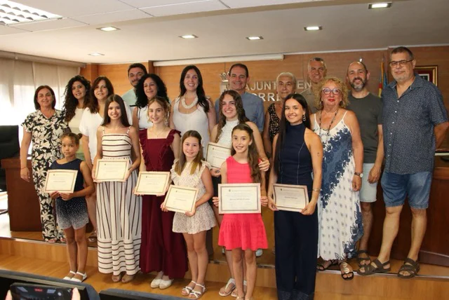 Reinas y Damas Fiestas Patronales 2026 Torreblanca en tamaño mediano