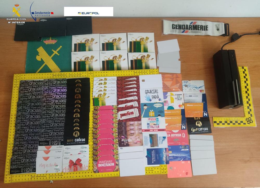 2023-06-04-tarjetas-tarragona-02