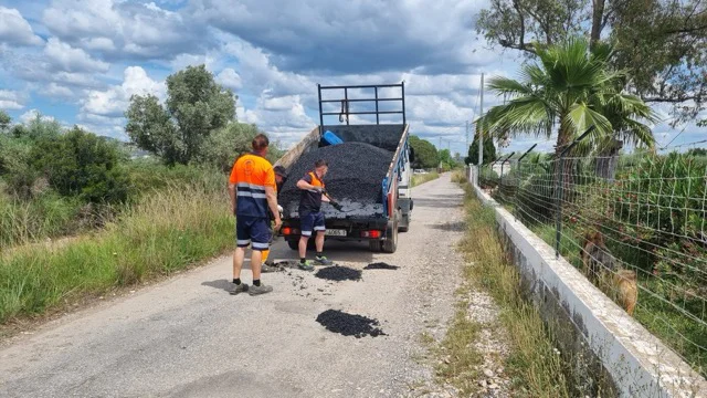 Obras mejora caminos Torreblanca en tamaño mediano