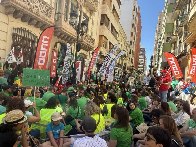 CSIF protesta en tamaño mediano