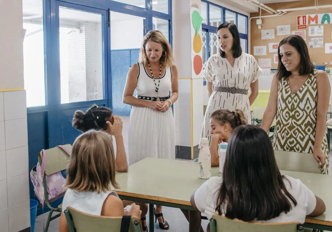 Carrasco visita CEIP La Marina