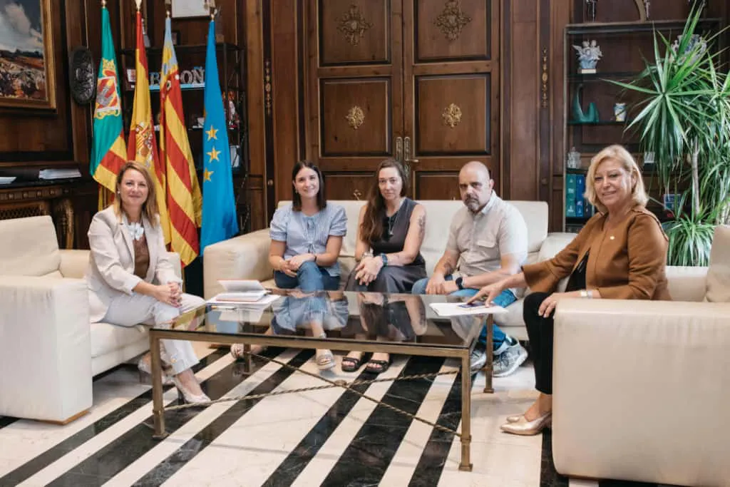 alcaldesa clara adsuara atrapasueños